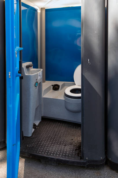 Best Portable restroom trailer rental  in Rogersville, AL